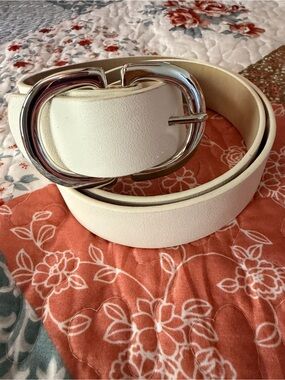 White Faux Leather Silver Statement Buckle Belt XL NWOT